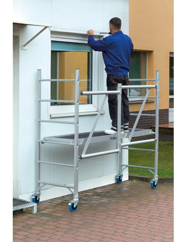 Montaż rolety zewnętrznej na rusztowaniu Drabex RS 600