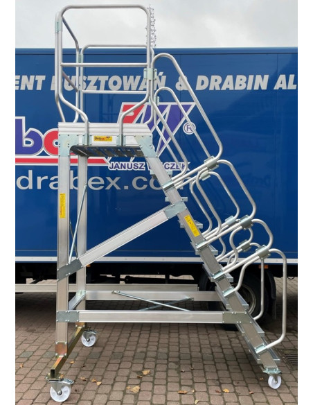 Schody robocze z platformą