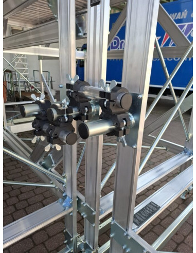 Elementy montażowe podestu serwisowego