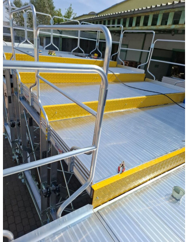 Podesty serwisowe i inne konstrukcje do...